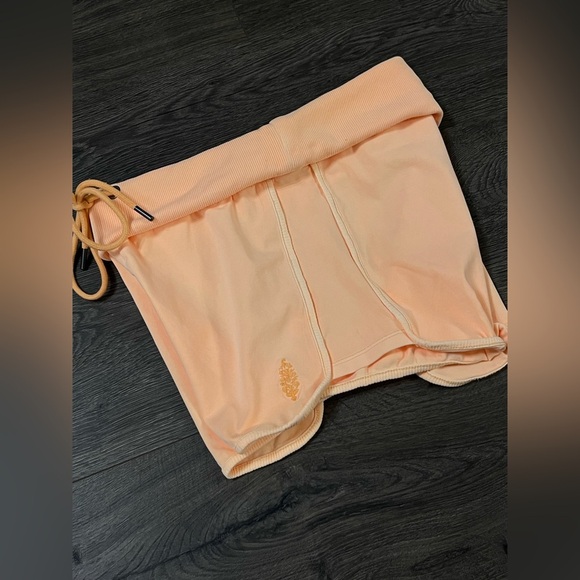 *NWOT* Free People Movement Limitless Shorts - Morning Sun - Picture 7 of 7